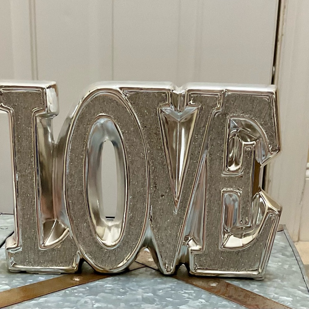 Love ceramic sculpture